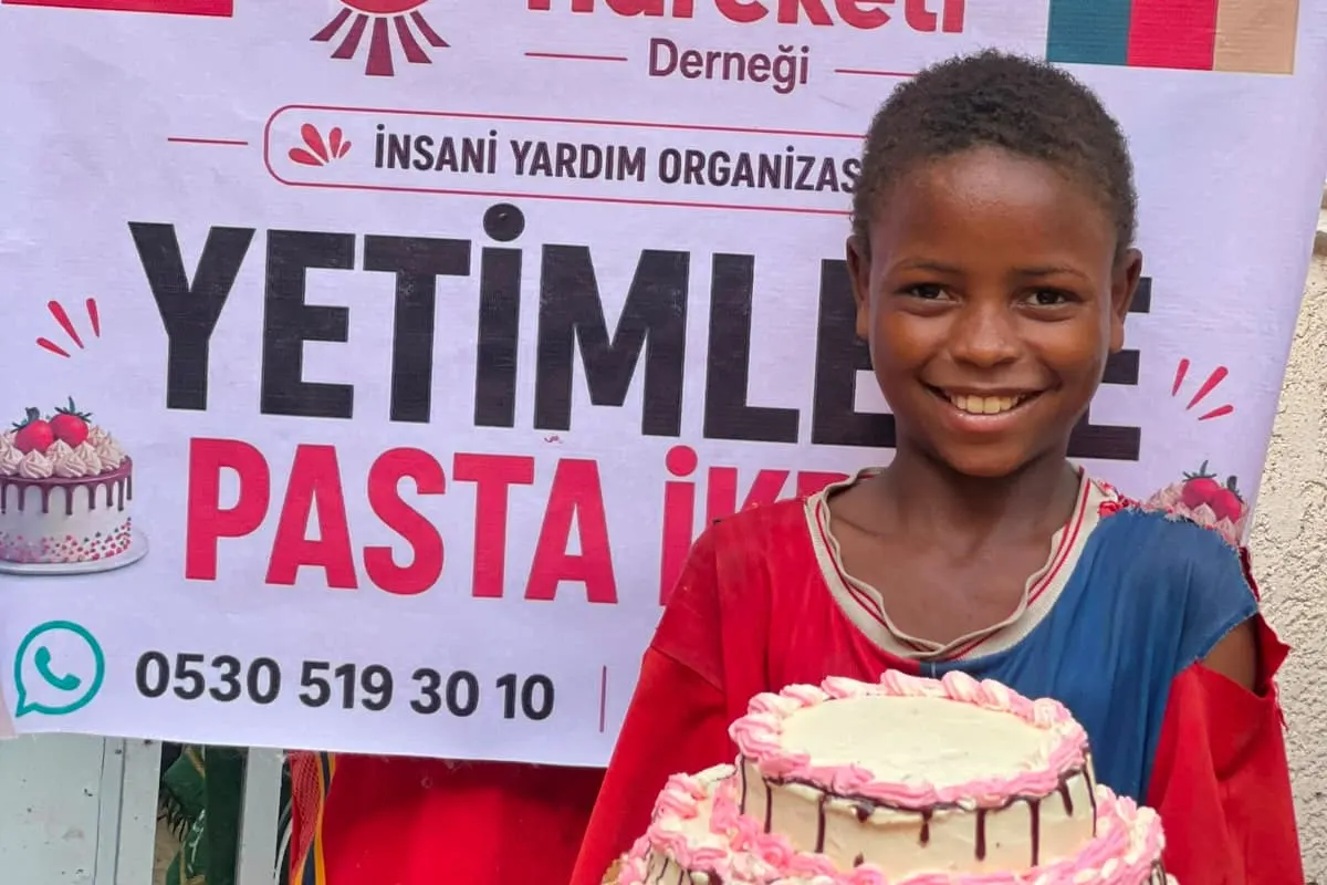 Yetimlere Pasta İkramı